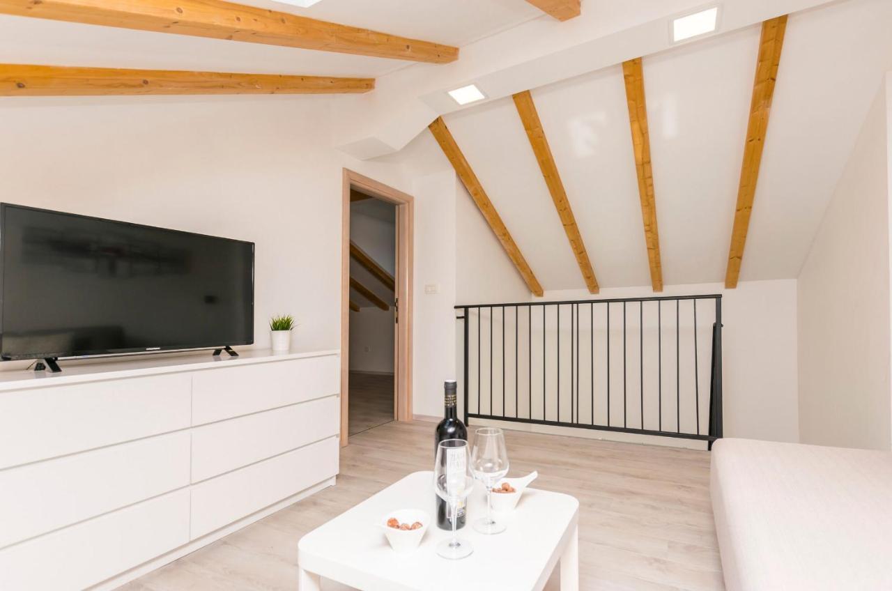 Apartments And Rooms Adriatic Suites Šibenik Eksteriør bilde