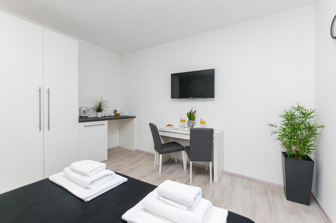 Apartments And Rooms Adriatic Suites Šibenik Eksteriør bilde