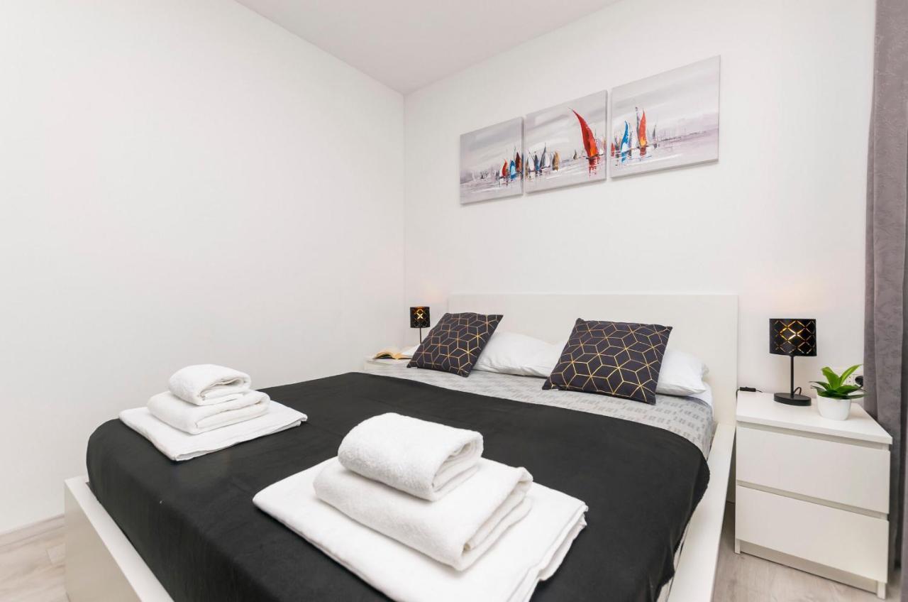 Apartments And Rooms Adriatic Suites Šibenik Eksteriør bilde