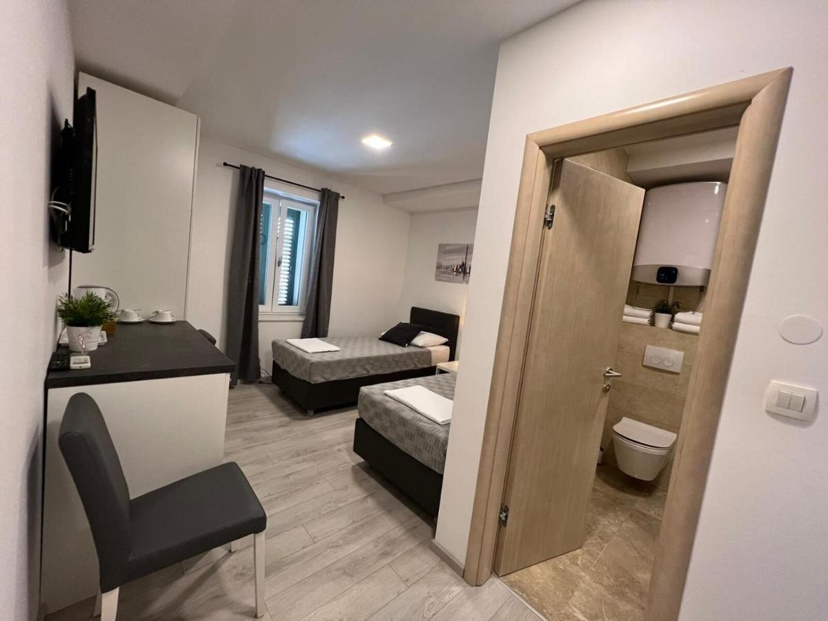 Apartments And Rooms Adriatic Suites Šibenik Eksteriør bilde