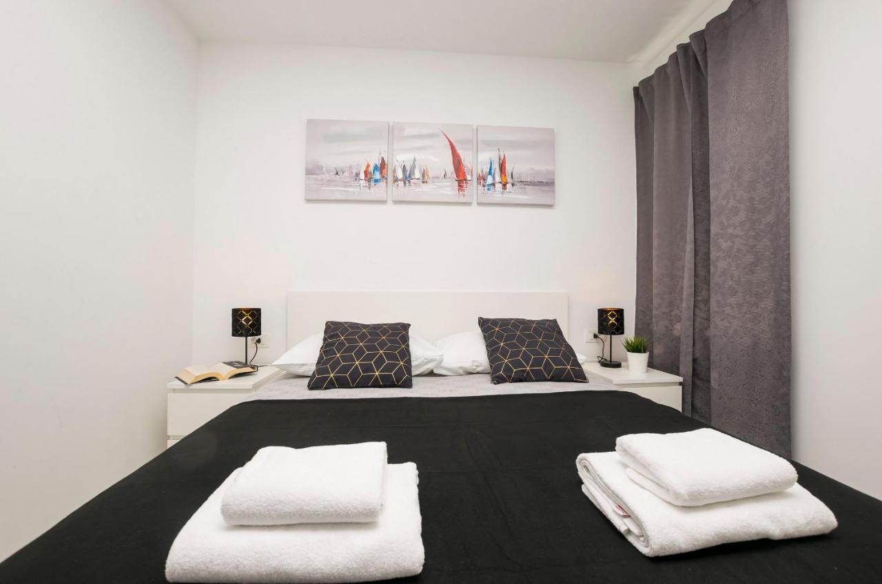 Apartments And Rooms Adriatic Suites Šibenik Eksteriør bilde